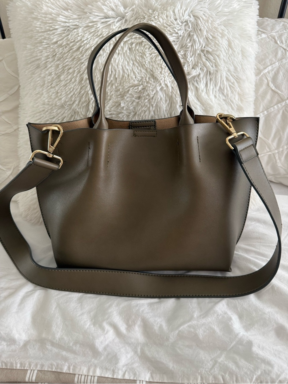 Colab Minimal Leather Tote Bag in Olive Green with Removable Strap
